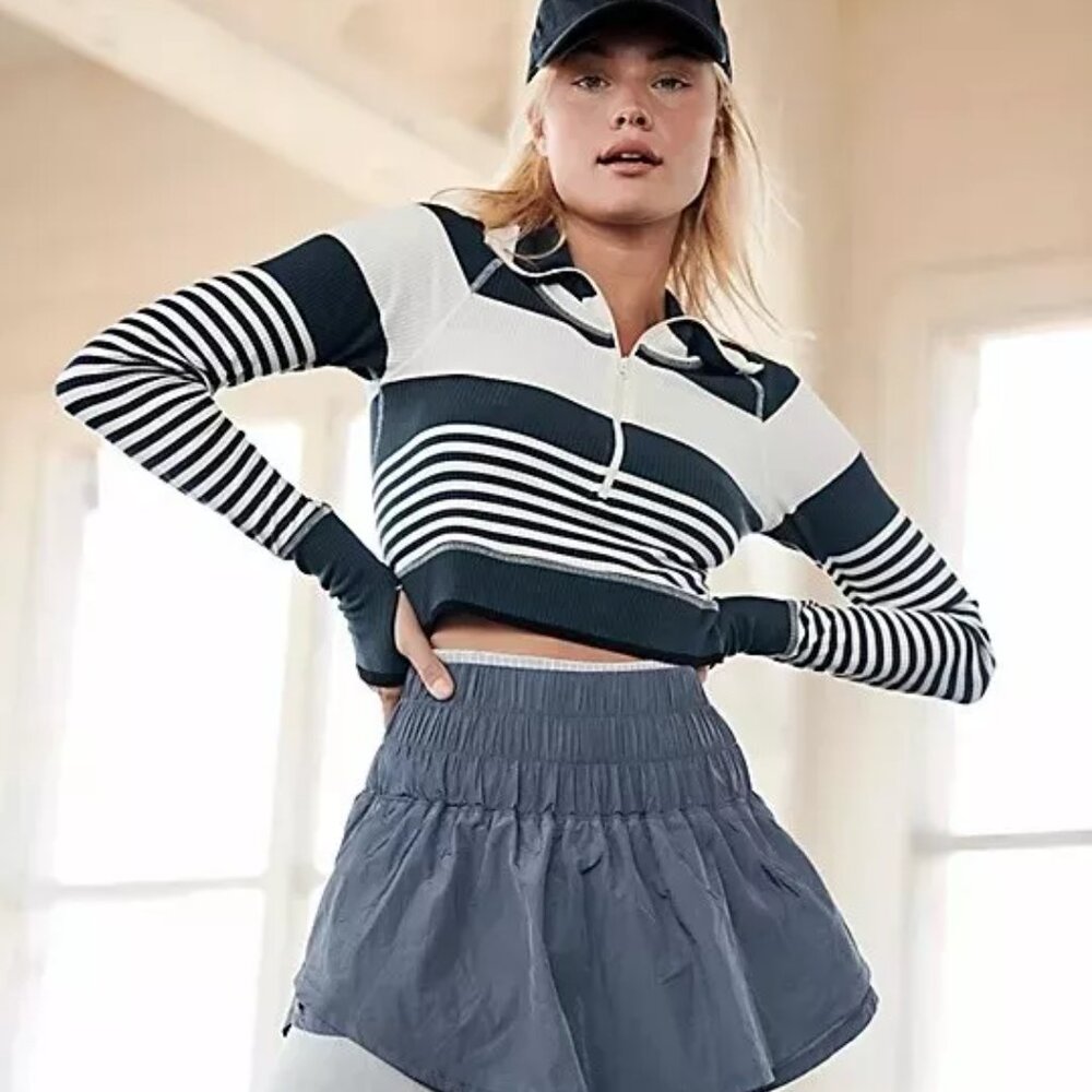 Free People skort active wear flirty in navy size medium $50 tag brand new tags - Picture 3 of 4